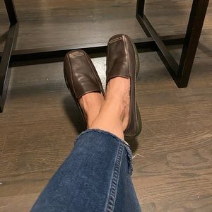 Dark brown slide ons
